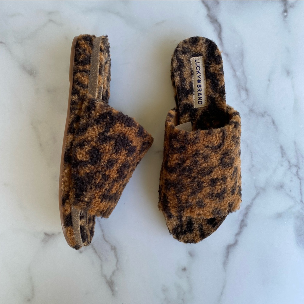 LUCKY BRAND Leopard Cheetah Print Fuzzy Sherpa Mini Wedge Slides